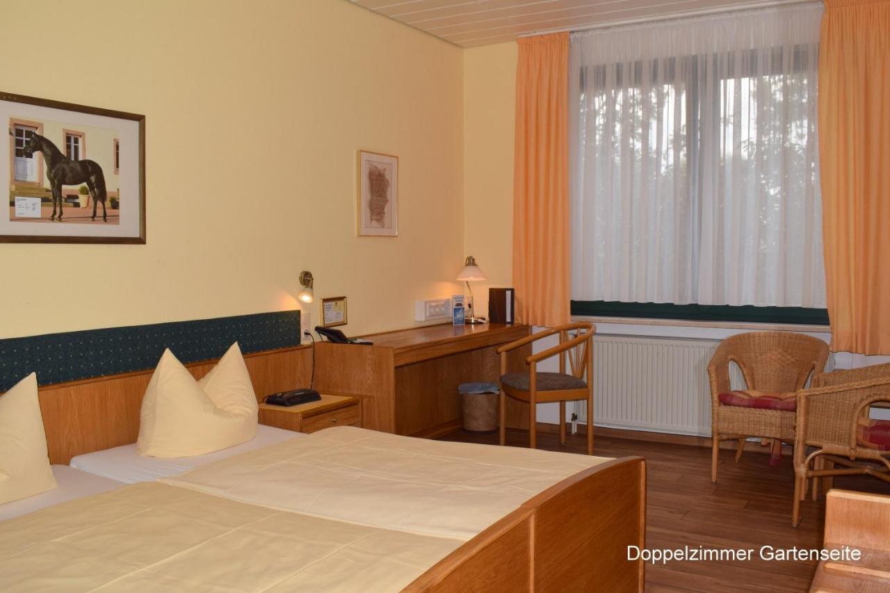 Hotel Am Pferdezentrum Vechta Bagian luar foto