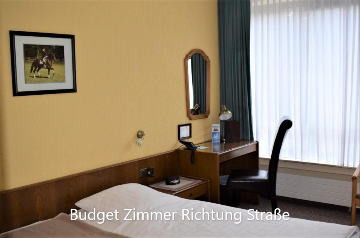 Hotel Am Pferdezentrum Vechta Bagian luar foto